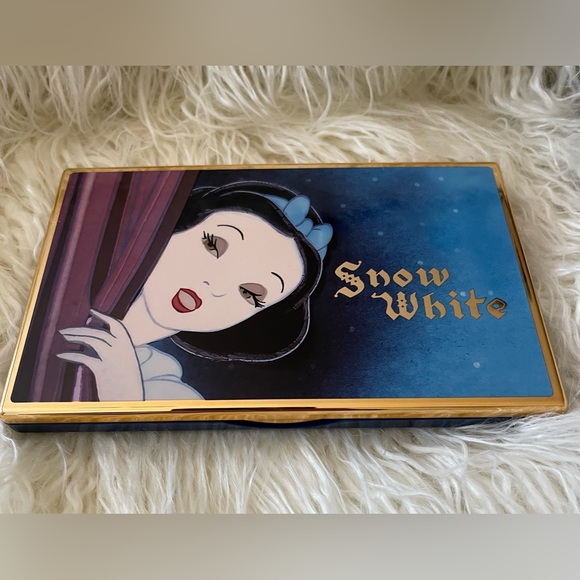 SALE Besame Disney Snow White The 1937 Collection I’m Wishing Palette New in box - Picture 4 of 8